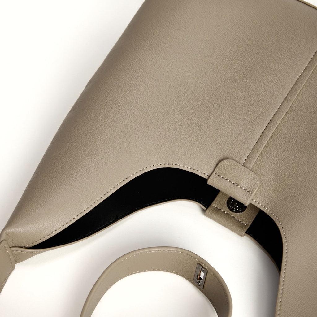 Sienna Shoulder Bag (oyster)